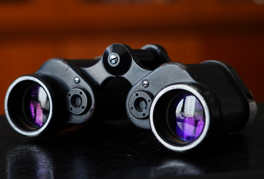 战争时期的老式军用望远镜,战争年代的18倍望远镜