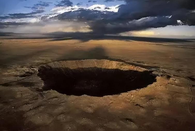 在野外如果掉入深坑中该如何自救,野外自救要点