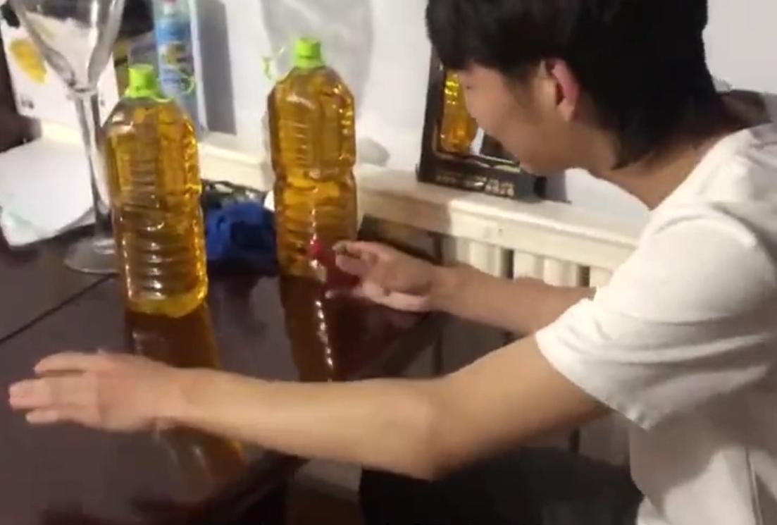 寡人单挑7个60级神豪回放,寡人喝酒一战封神视频是真是假