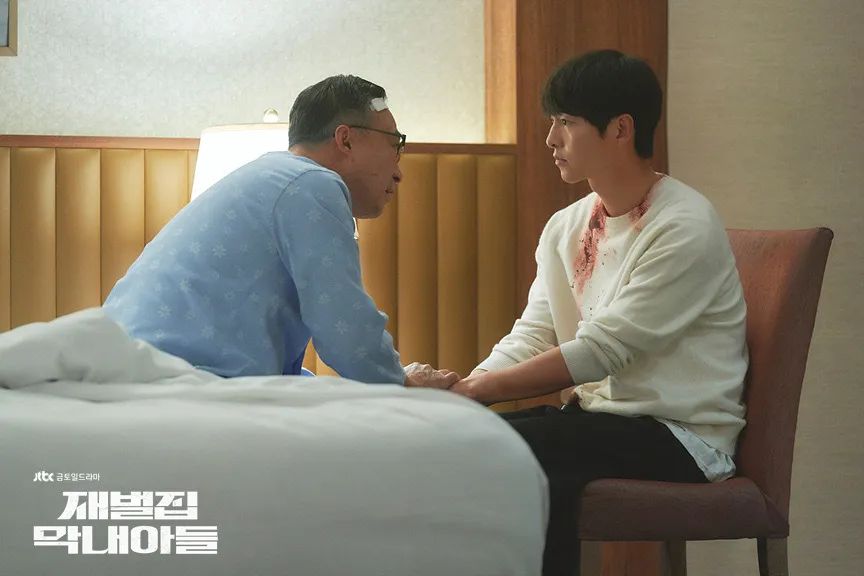 开年第一爆款！女神变疯批吊打前夫赢麻了