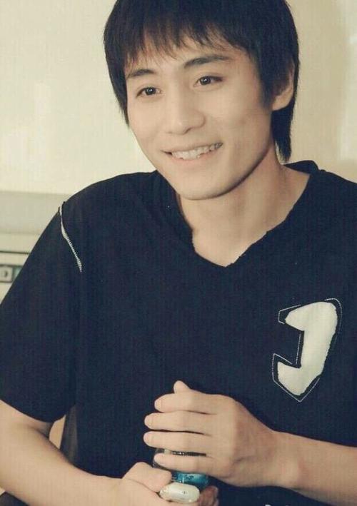 刘烨一夜难眠现状,用酒麻痹自己电视剧