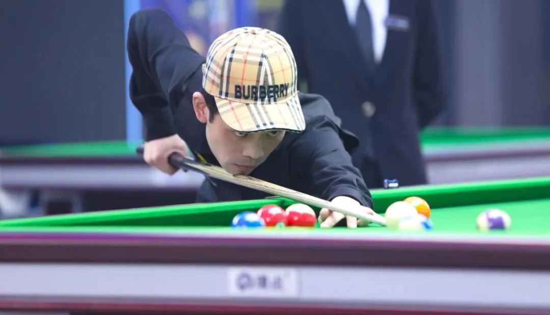 【璟点战队】袁泽解锁“迷你”五连冠称从不后悔成为职业运动员！