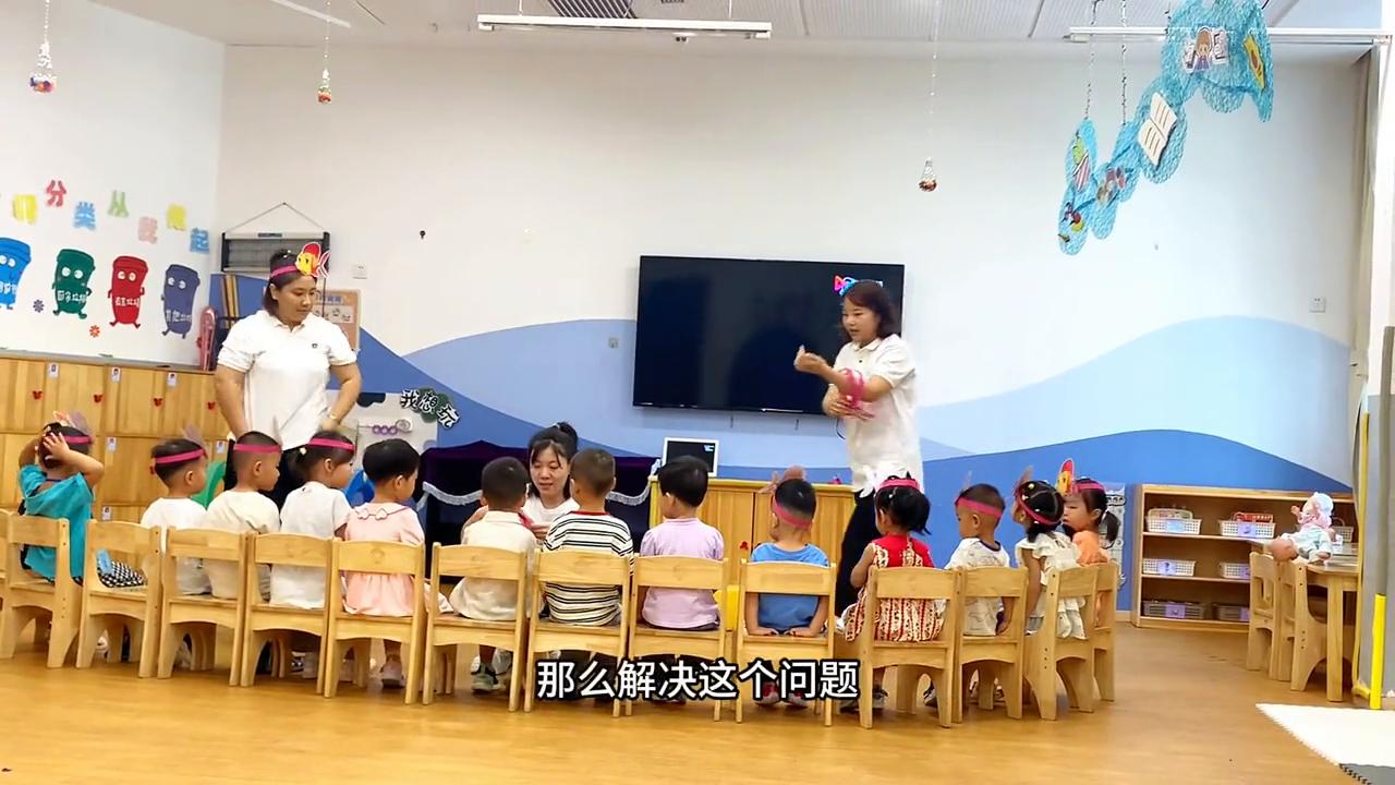 幼儿园小孩早上不肯起床怎么办,宝宝磨蹭不起床不上幼儿园怎么办