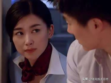 高管痴爱违法女大学生，她以身相许后自首，他坚定地表示:我等你