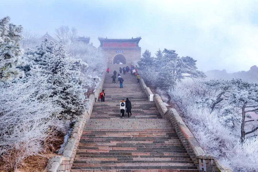 云梦的诗词,云梦诗词300首