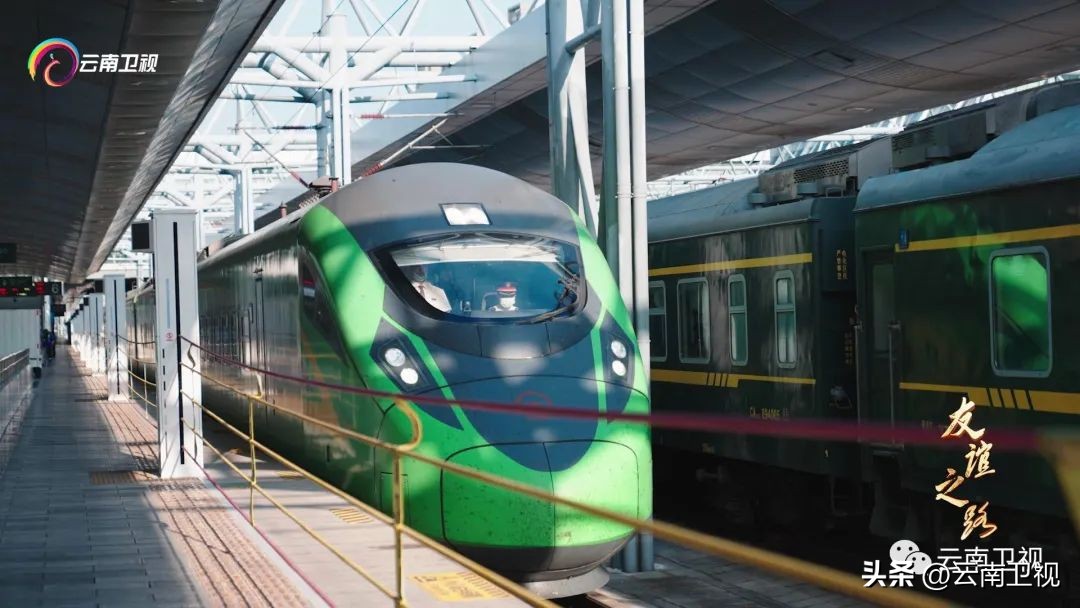 「中老铁路开通一周年」纪录片《友谊之路》第一集《寻路》今晚21:50云南卫视播出