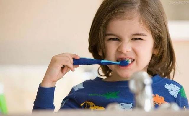 小朋友换牙时间表,换牙期父母要知道的