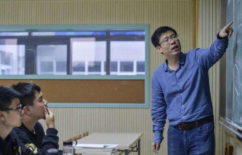 哈佛大学终身教授收入高吗,哈佛教授工资可以过亿吗