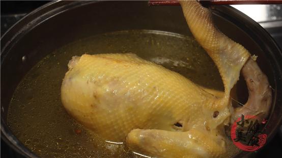 盐焗鸡盐水泡一个小时,用盐水泡一夜的鸡煮出来好吃吗