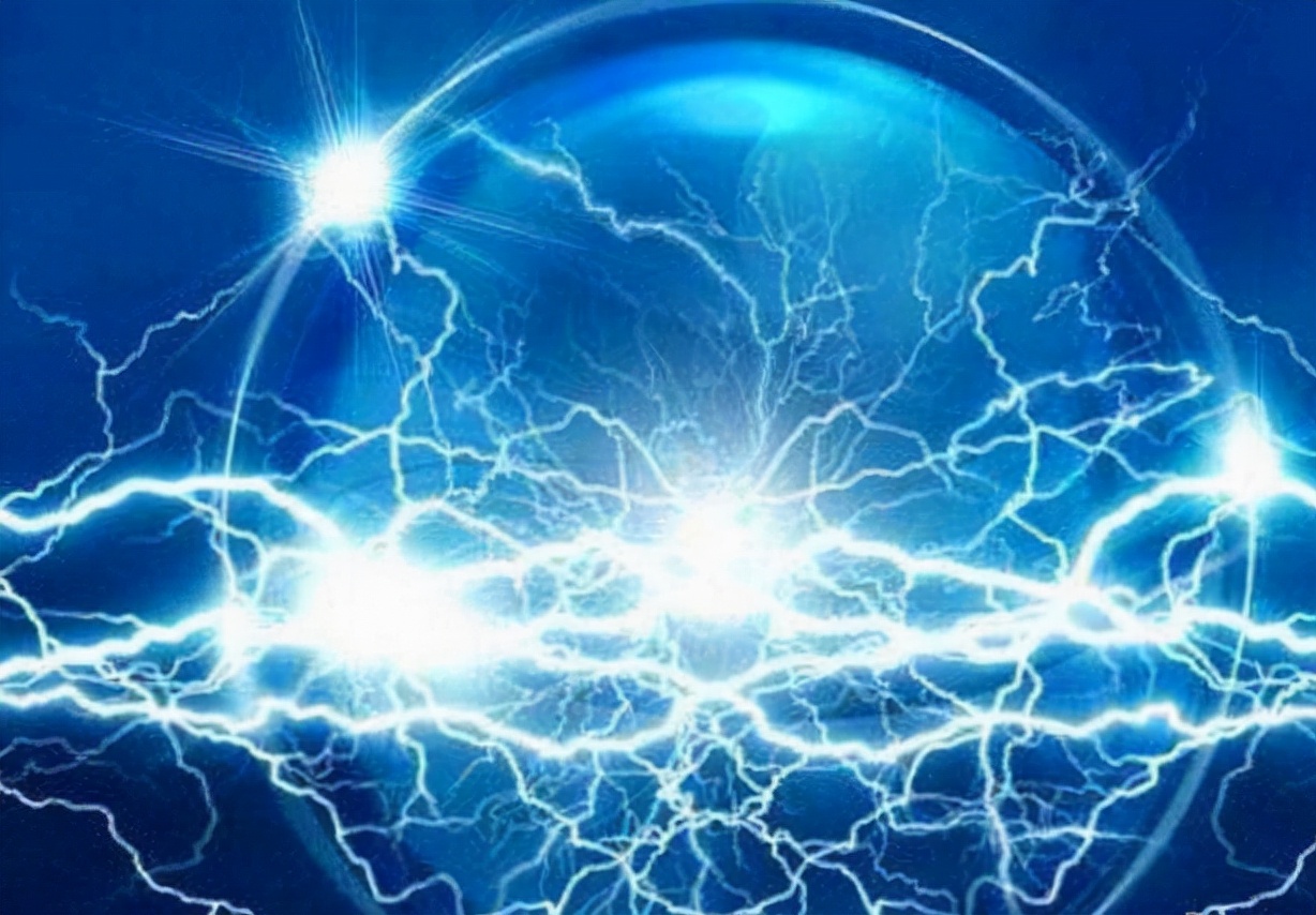 闪电vs球形闪电,九种超罕见自然现象球状闪电