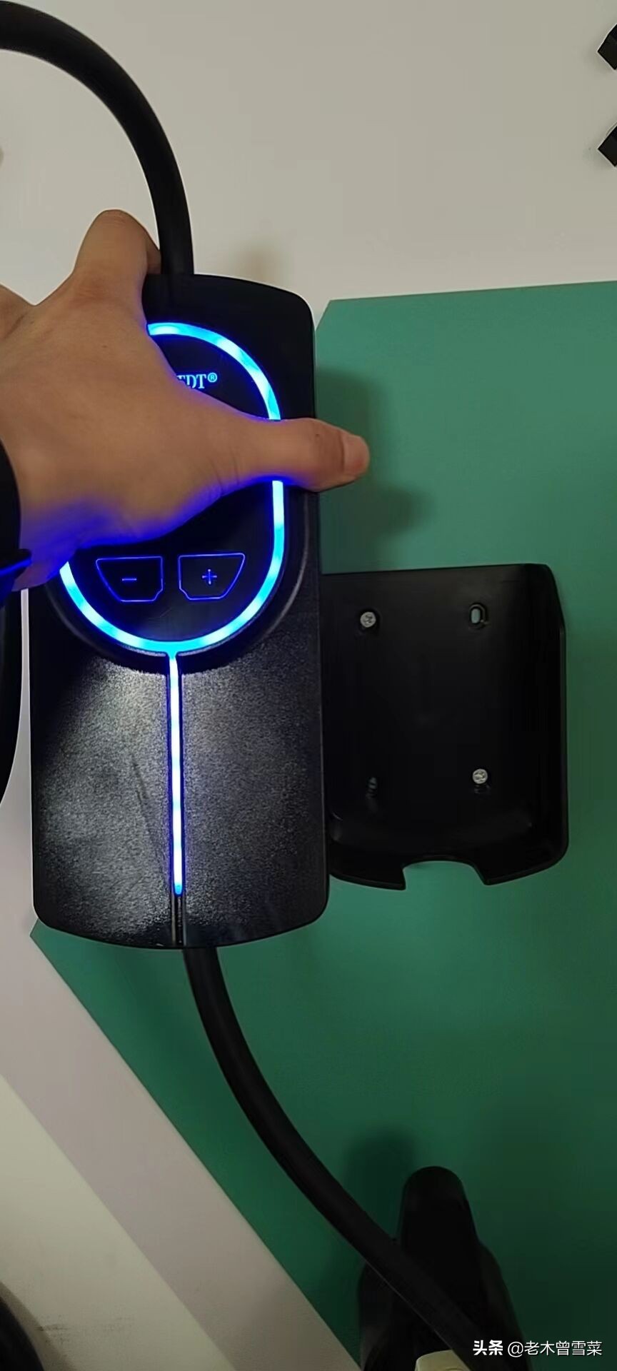 特斯拉便携充电设备评测,特斯拉充电桩和便携式充电器区别