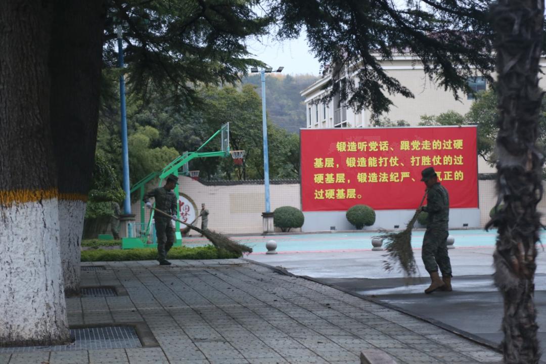 纸上谈兵小学生,少尉在基层
