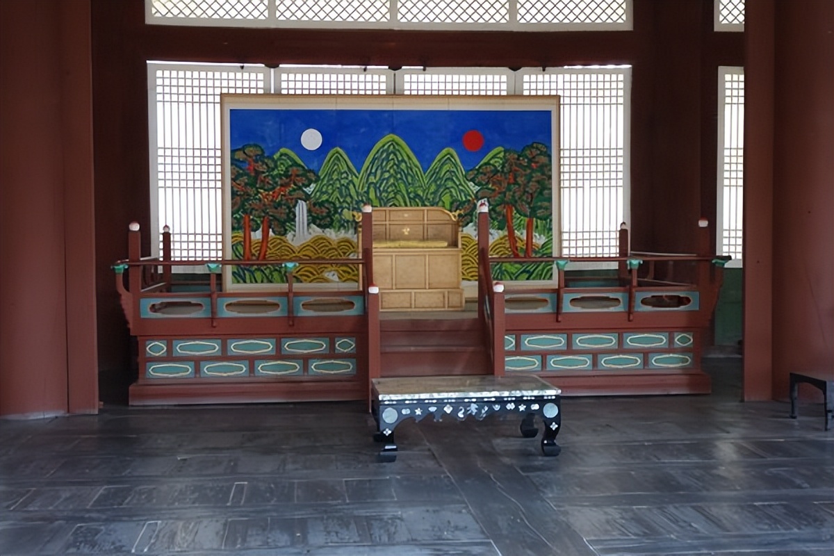 首尔景福宫游记,韩国景福宫和青瓦台在一起吗