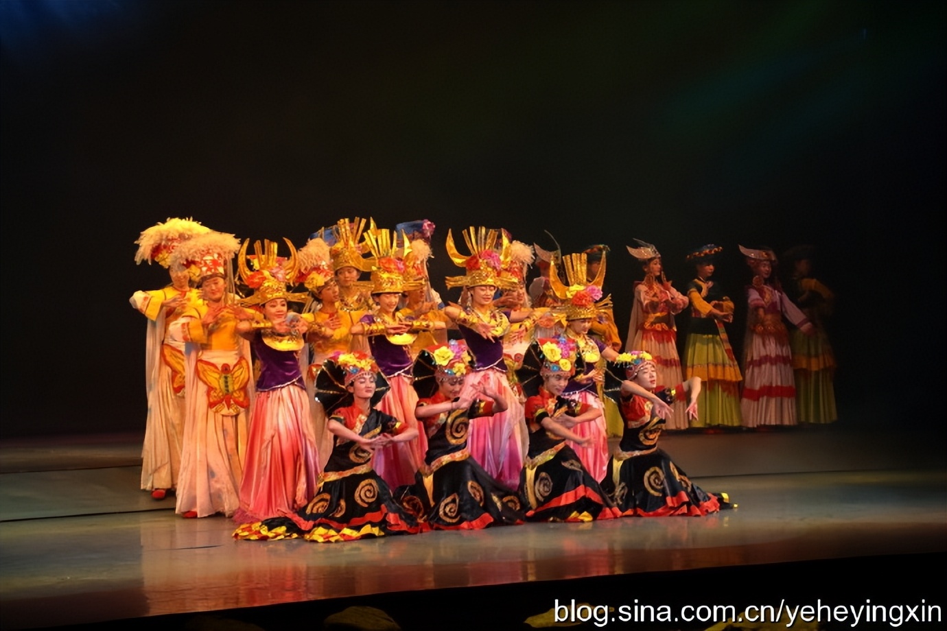 丽江丽水金沙表演好看吗,丽水金沙民族歌舞表演