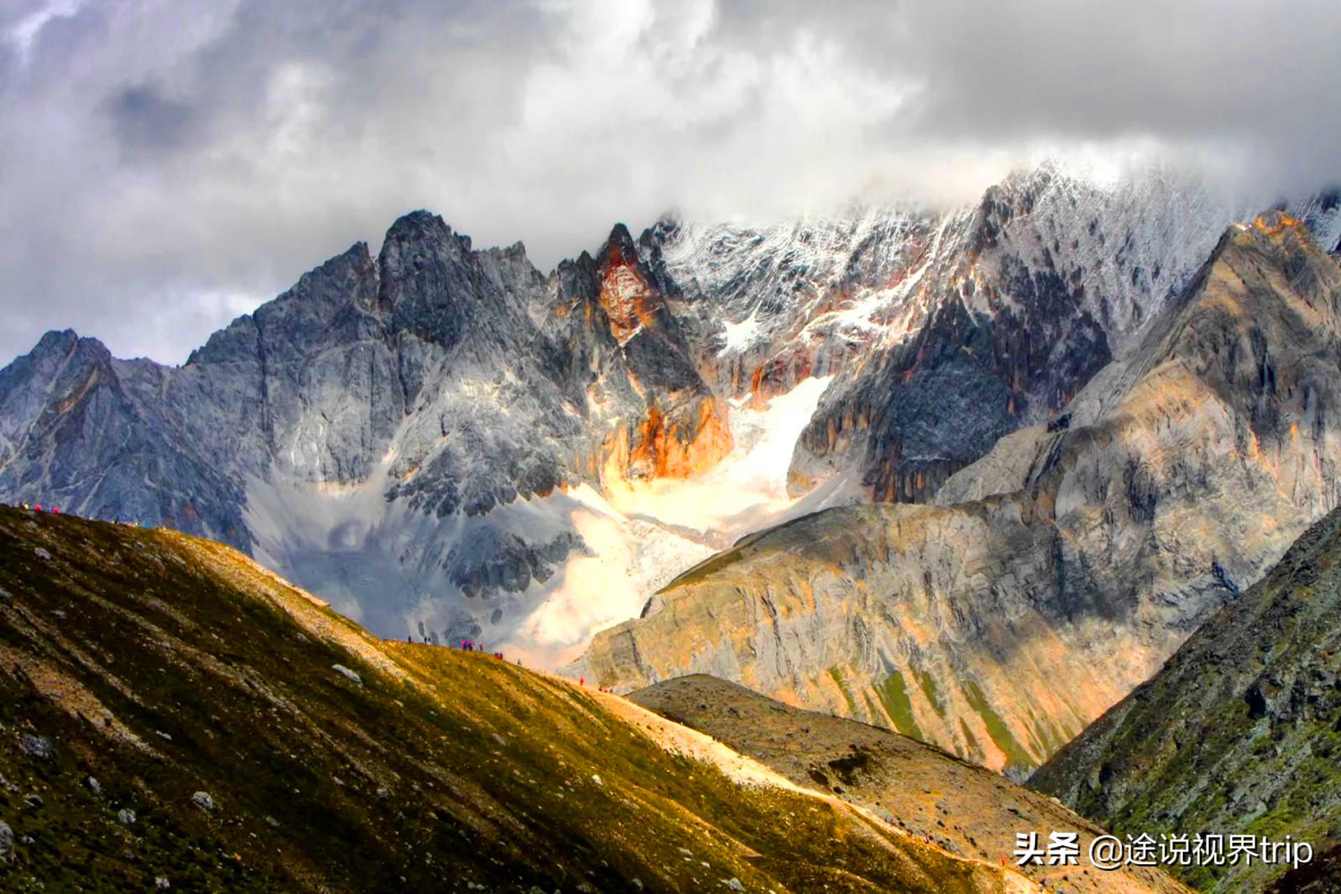 川西之旅稻城亚丁美如仙境,此生一定要去一次普陀寺