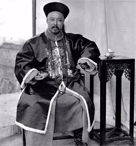 溥仪被驱逐出宫,清废帝溥仪