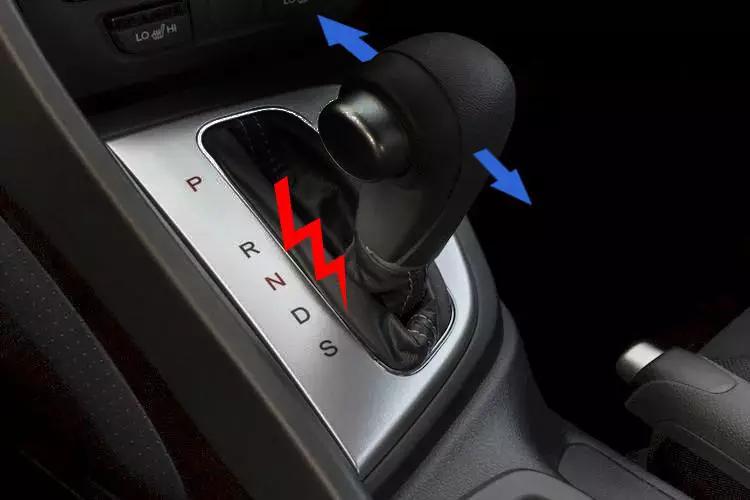 超车时挂了S挡，超完车直接挂回D挡，会打坏变速箱吗？