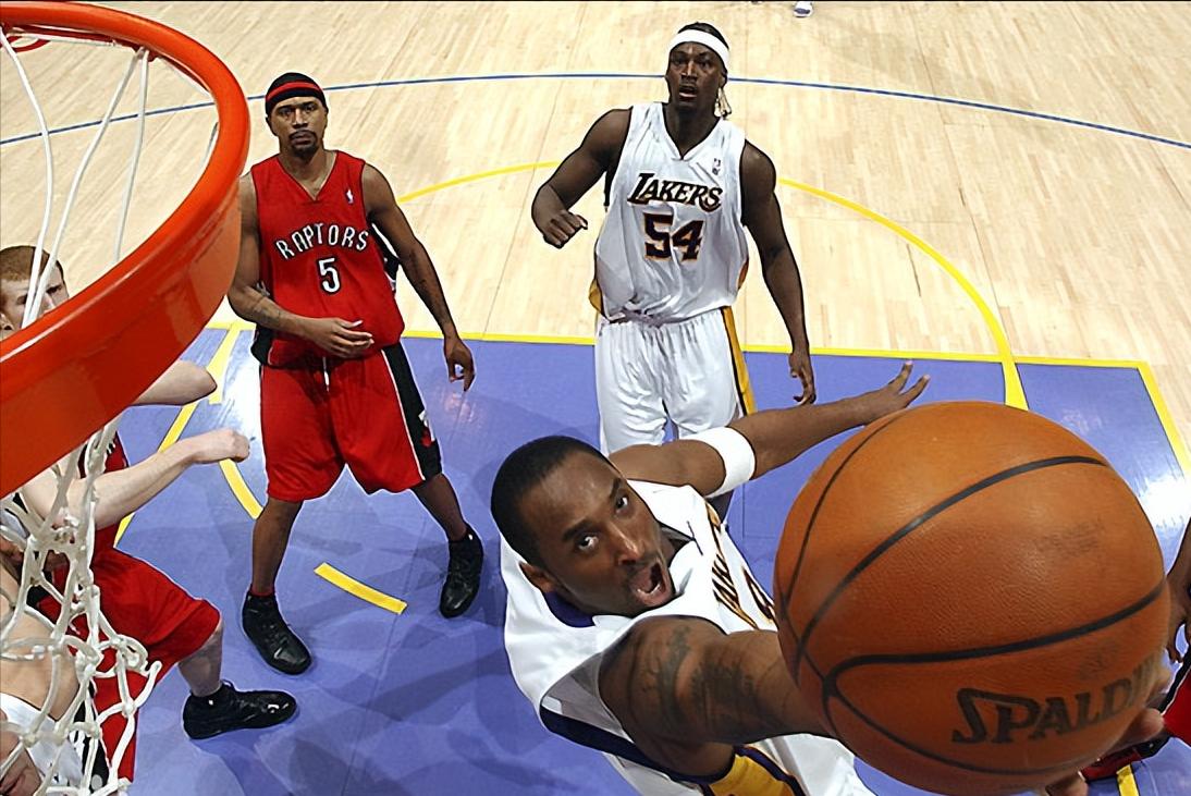 历史上的8月23日，科比出生了