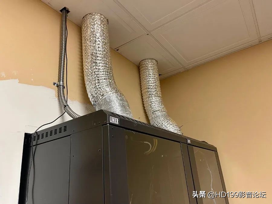 AVS论坛12月最佳家庭影院—MarkLeBlanc的7.2.4影院