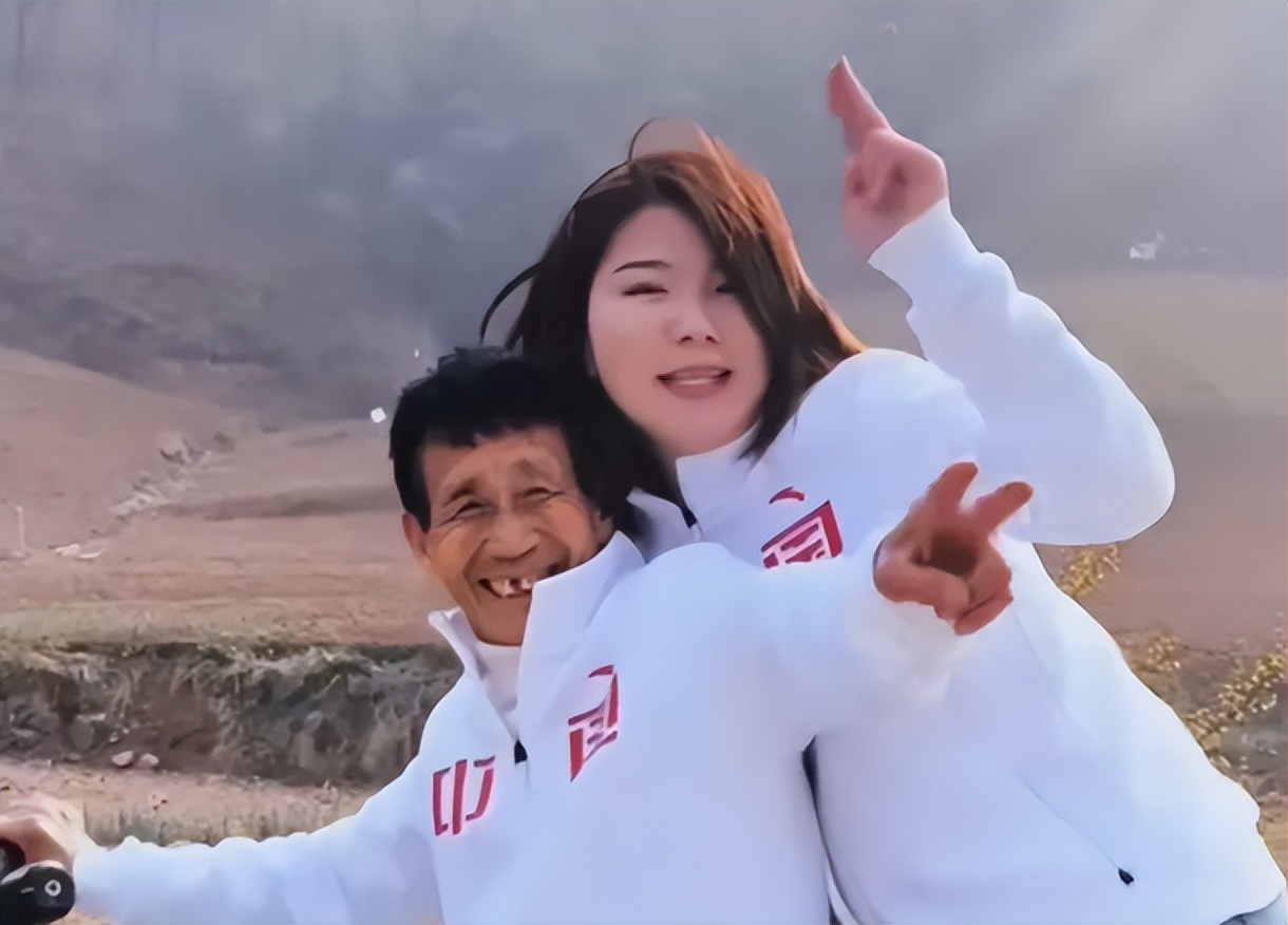 河南单身老汉捡个双性弃婴结局,河南70老汉捡女婴