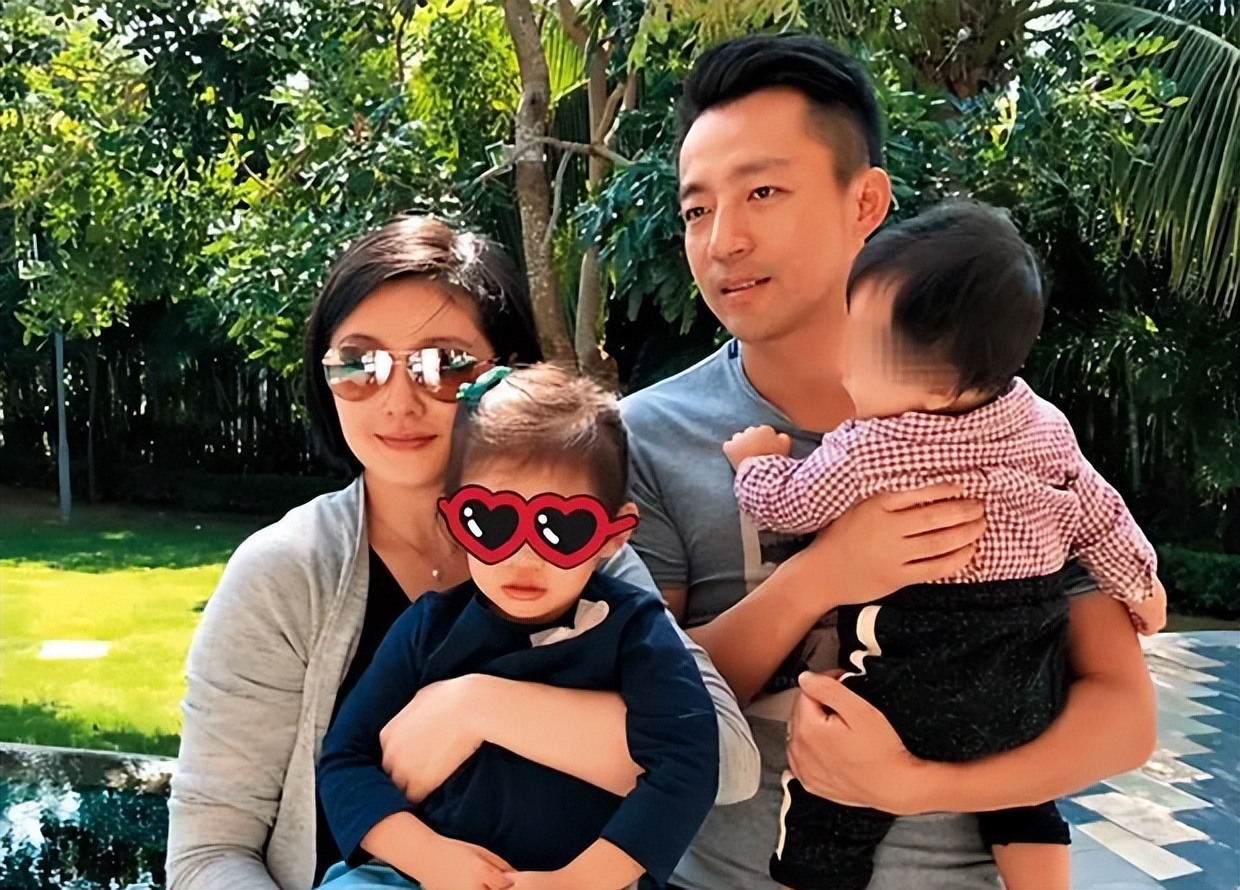 假装高贵、喜欢炫富、爱傍富豪，这些台湾女星活该没有好下场