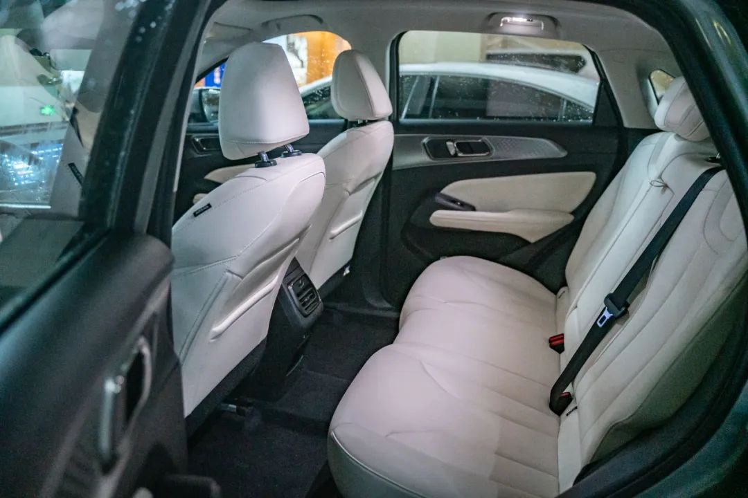 试驾哈弗枭龙顶配真实感受,哈弗枭龙柠檬混动