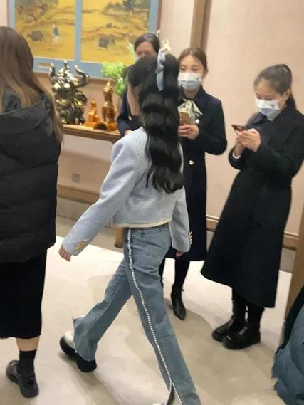 当氛围感美人遇到真美人，朱茵输多赢少，鞠婧祎章子怡暴露颜值