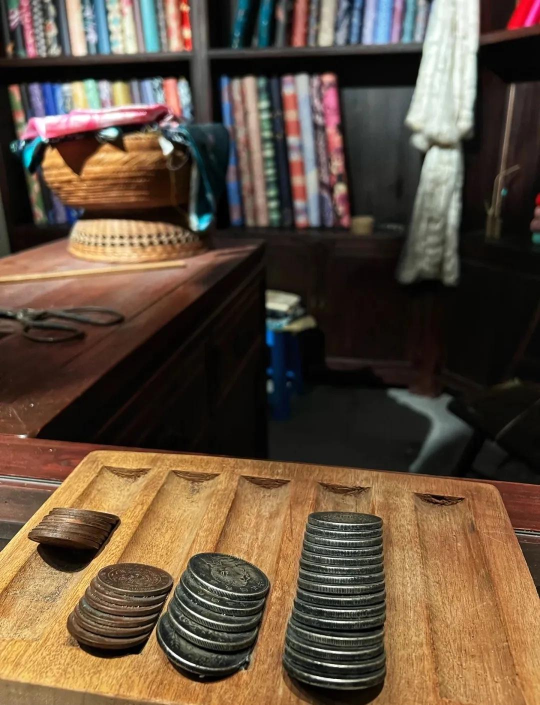 中国丝绸博物馆和中国之江博物馆,博物馆中国的服装