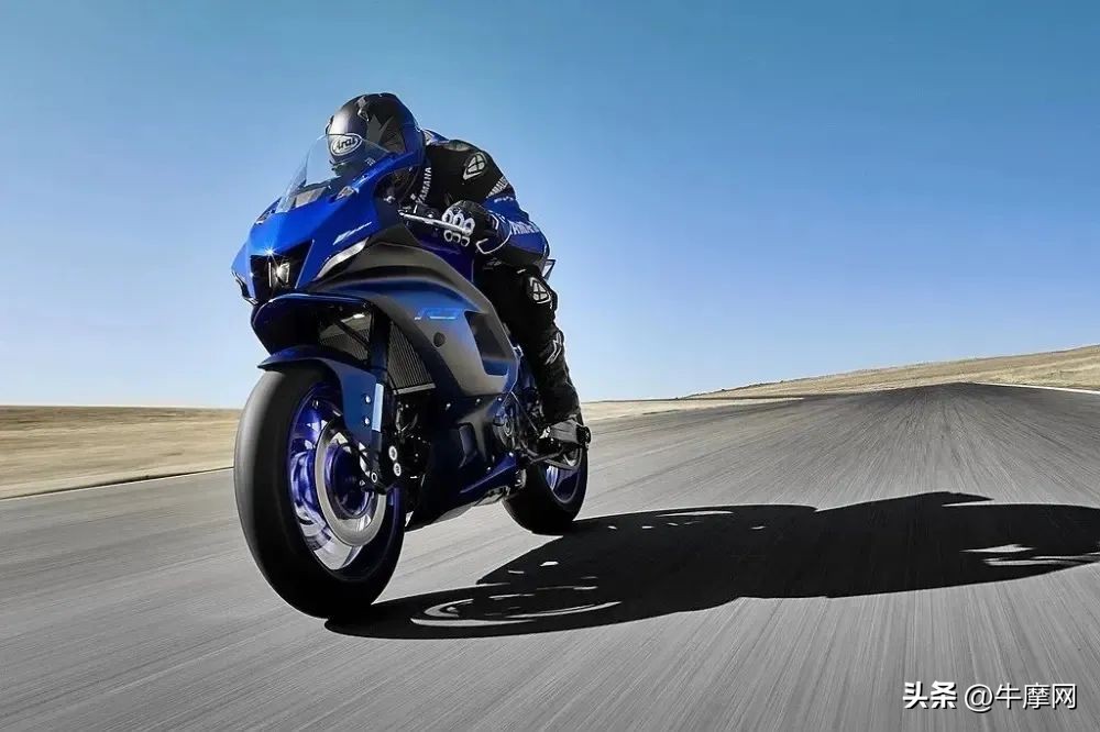 雅马哈发布2019款yzf-r3,新款雅马哈YZF-R7
