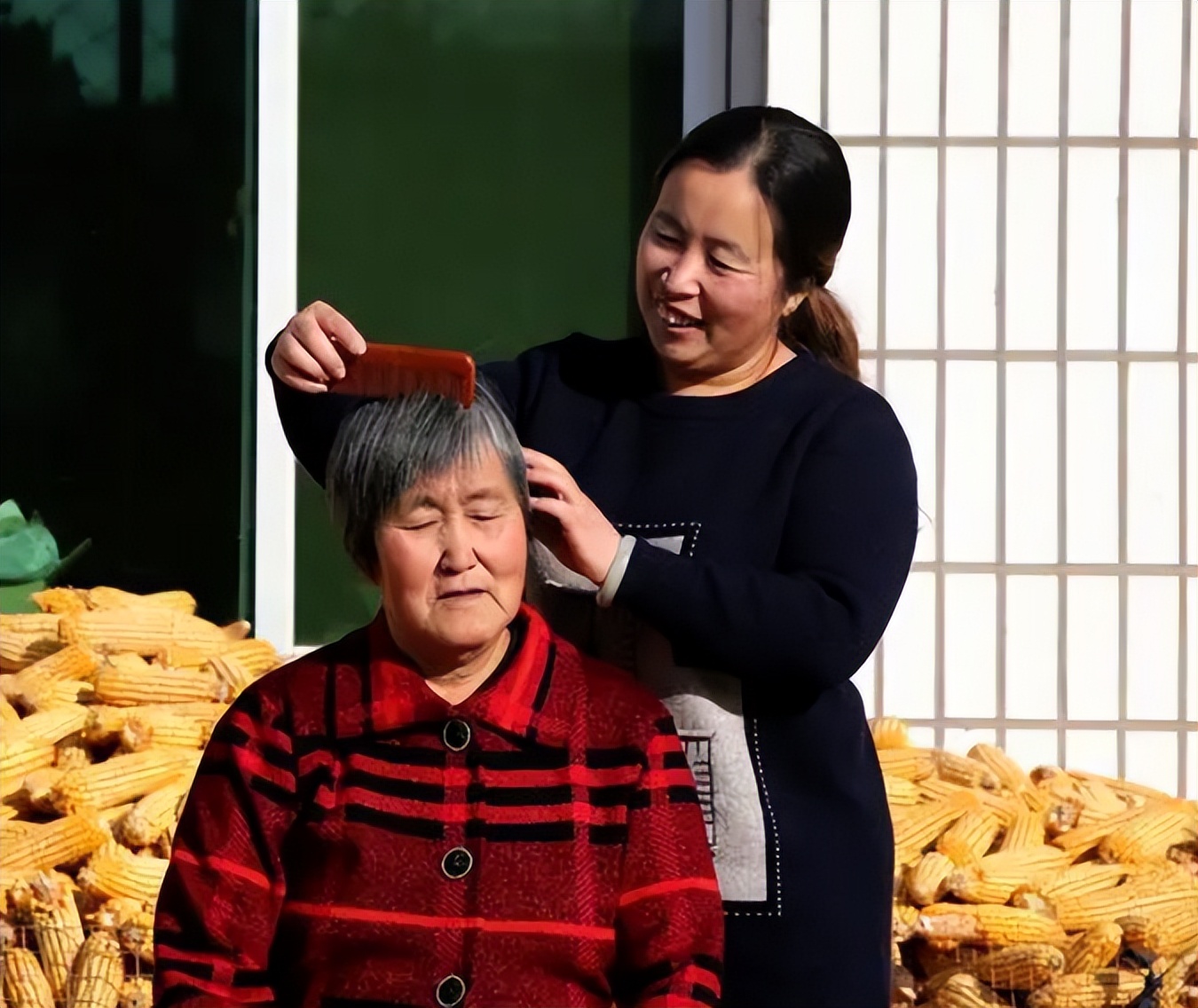 弟媳生了二胎怎么办,弟媳生孩子感觉钱给少了怎么办
