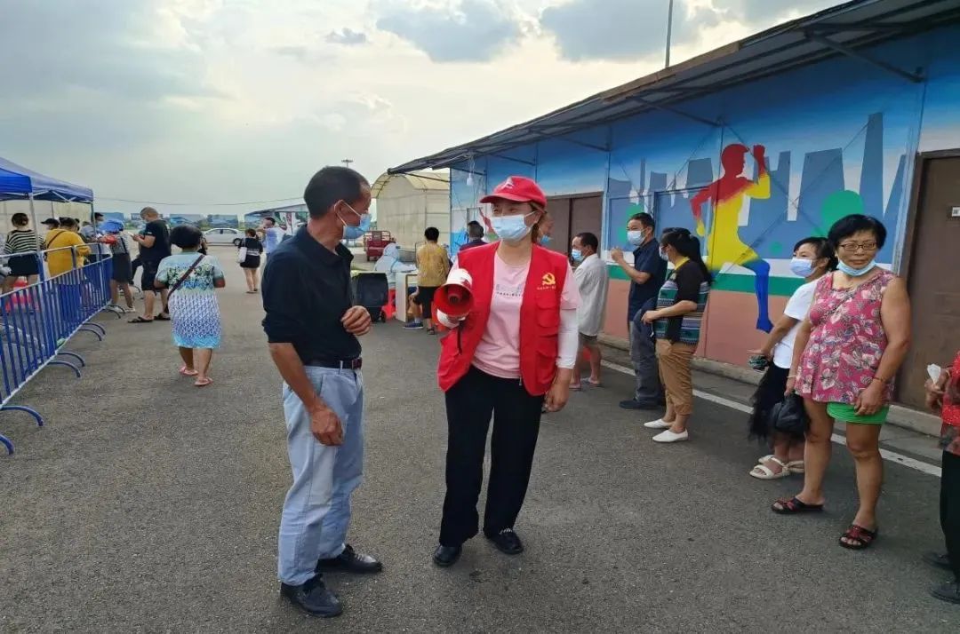 人大活动抗击疫情人大代表在行动,凝心聚力战疫情人大代表在行动