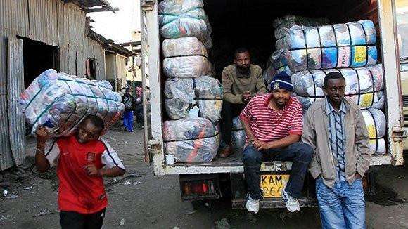 在非洲卖中国不要的衣服，一天狂赚20万！女式内衣最受当地人欢迎