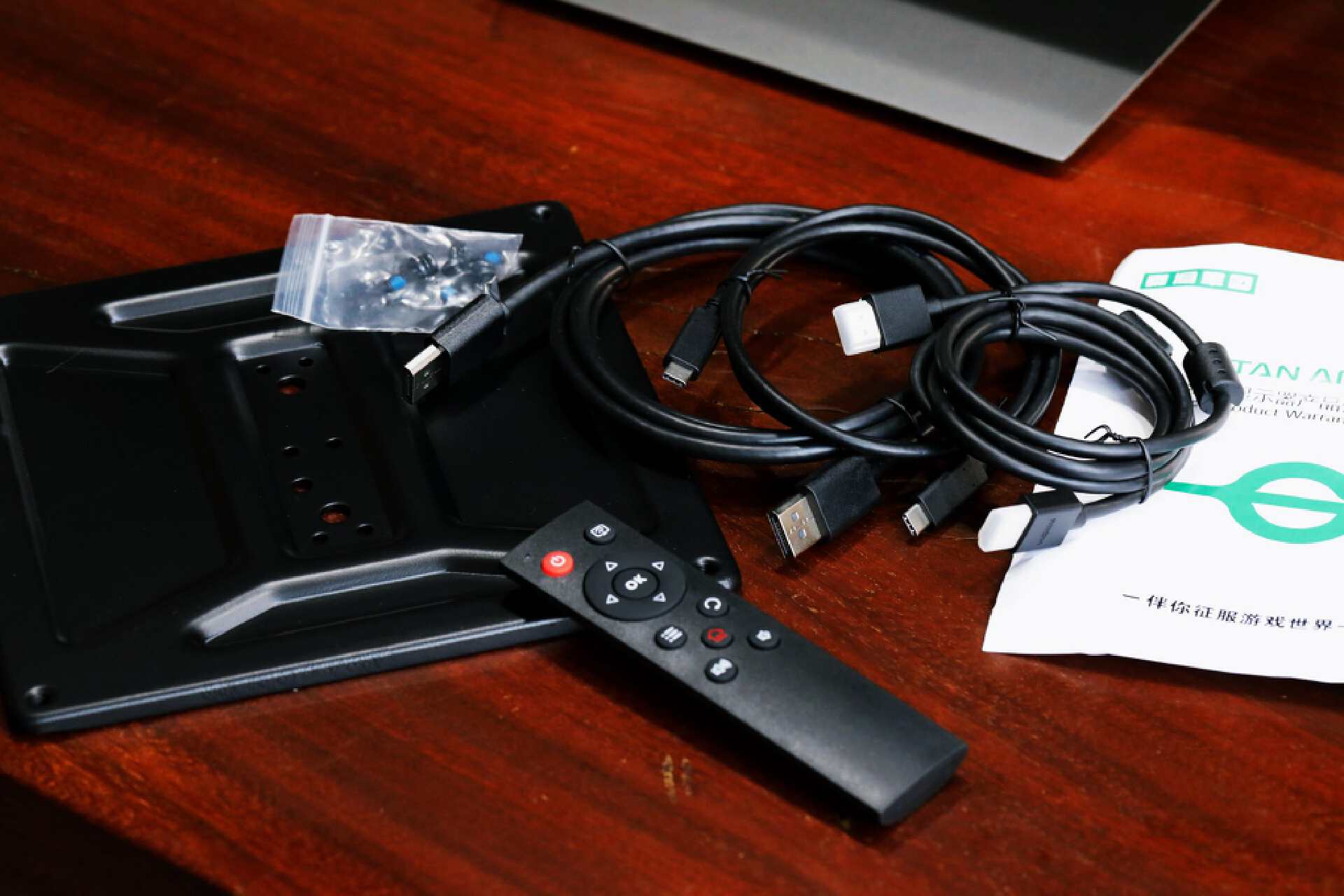 高端电脑显示器一体42.5寸,老板用27寸显示器