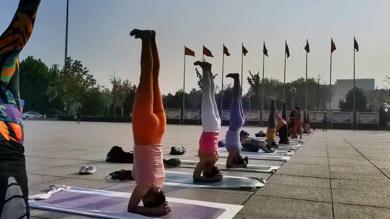 倒立练习健身,倒立练习瑜伽
