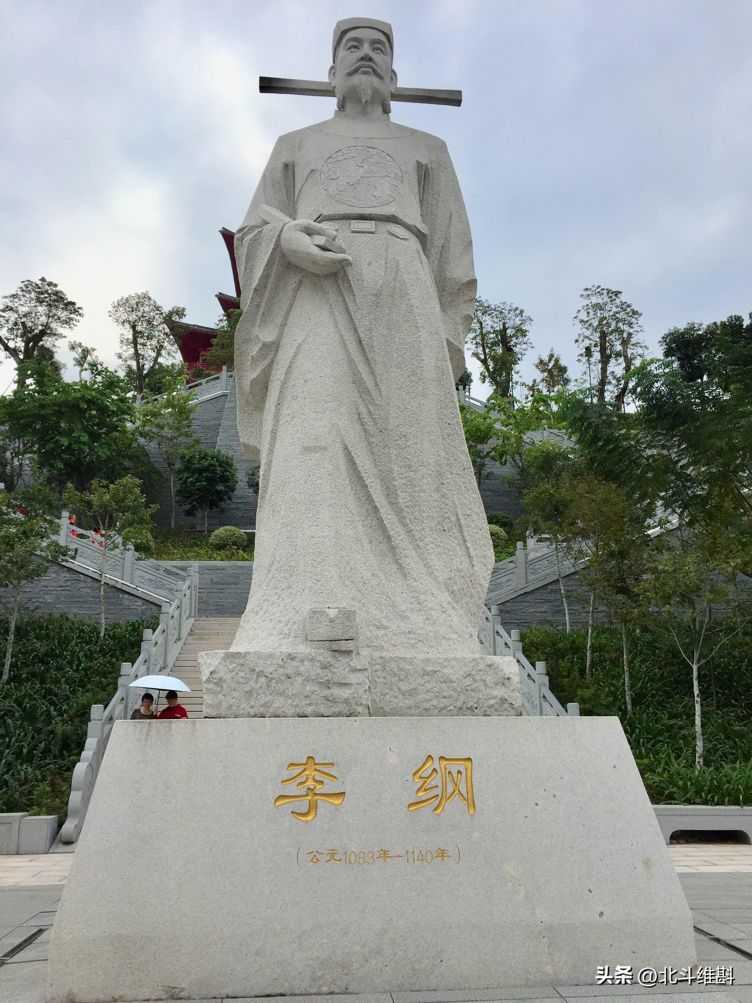 岳飞是民族英雄还是抗金英雄,岳飞到底是打自己人还是民族英雄