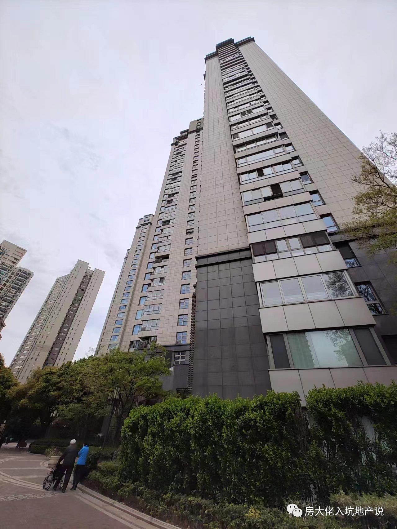 融创滨江壹号院平层江景房还卖吗 (中山南一路500弄 融创滨江壹号院)