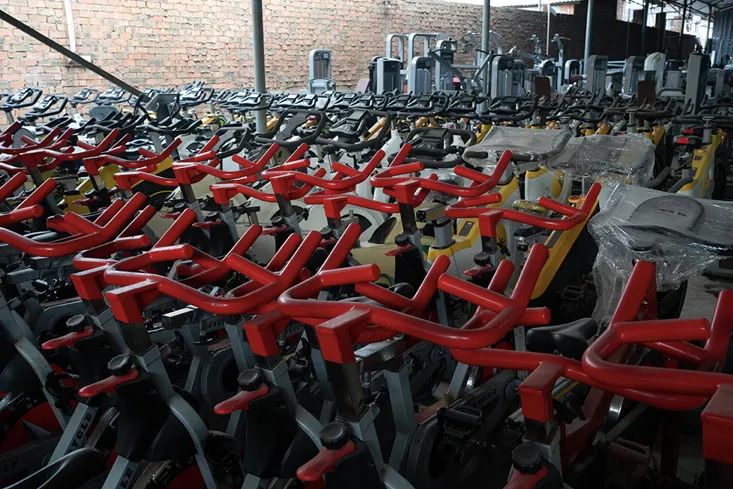 疫情挤破高负债健身房泡沫，小型店加速，大型店被迫“瘦身”？