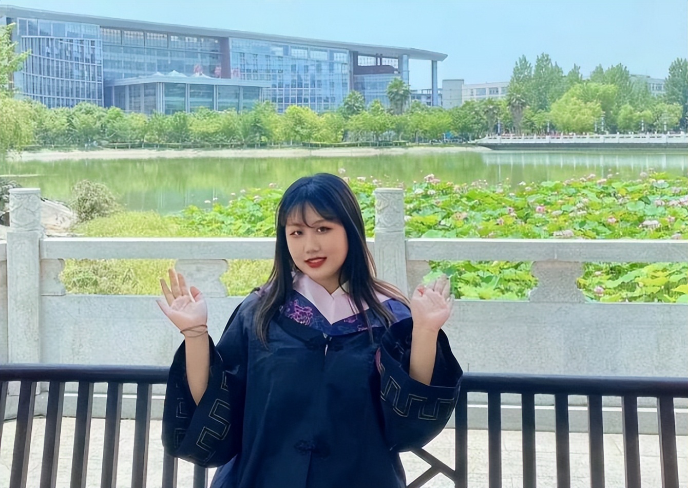 冯月明：形劳神不倦吃苦趁年华