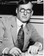 妻子将情人藏在阁楼10年未发现,妻子出轨把情人藏在阁楼十年