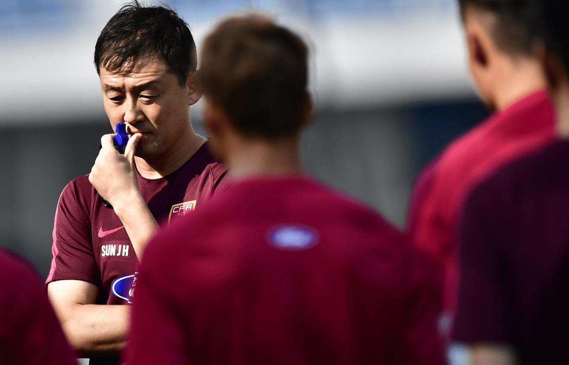 孙继海高洪波联手青训,孙继海新疆足球打法