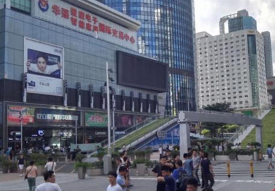 华强北一代山寨机鼻祖陈金陵,华强北山寨机大王陈金陵年轻照片