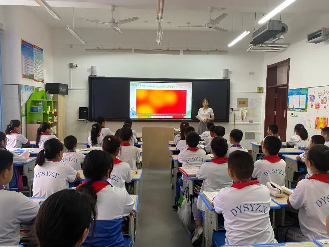 赛课展风采团队协作促成长培训课,赛课教研活动报道