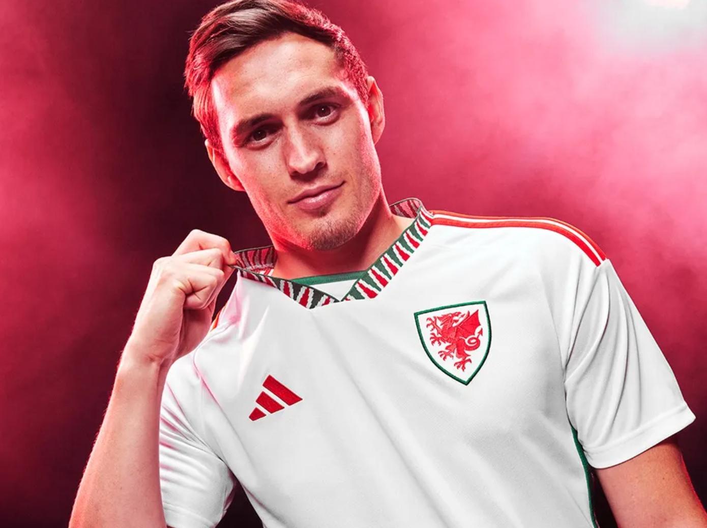 「世界杯球衣」馋哭中国球迷的细节（一）