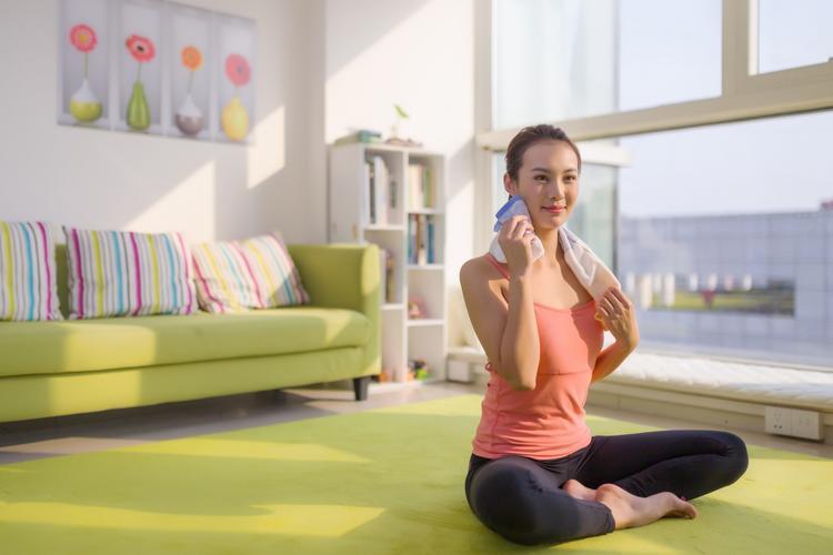 女生例假刚结束，五件事尽量忍住，迫不及待的人，子宫或伤痕累累