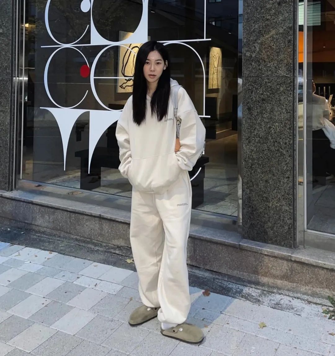 脚丑不敢穿凉鞋,脚特别臭不敢穿凉鞋