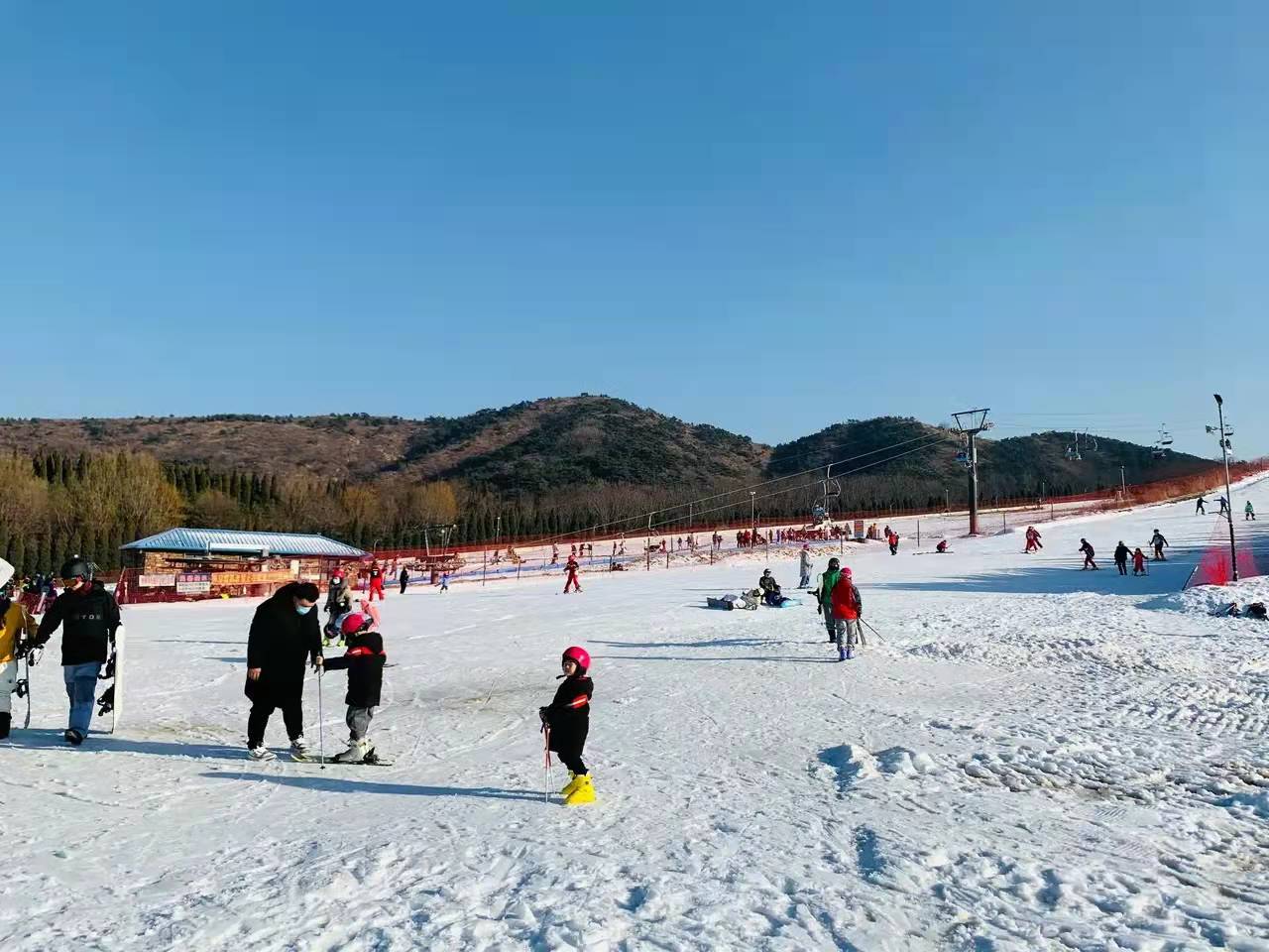 助力冬奥滑雪视频及图片,助力冰雪冬奥