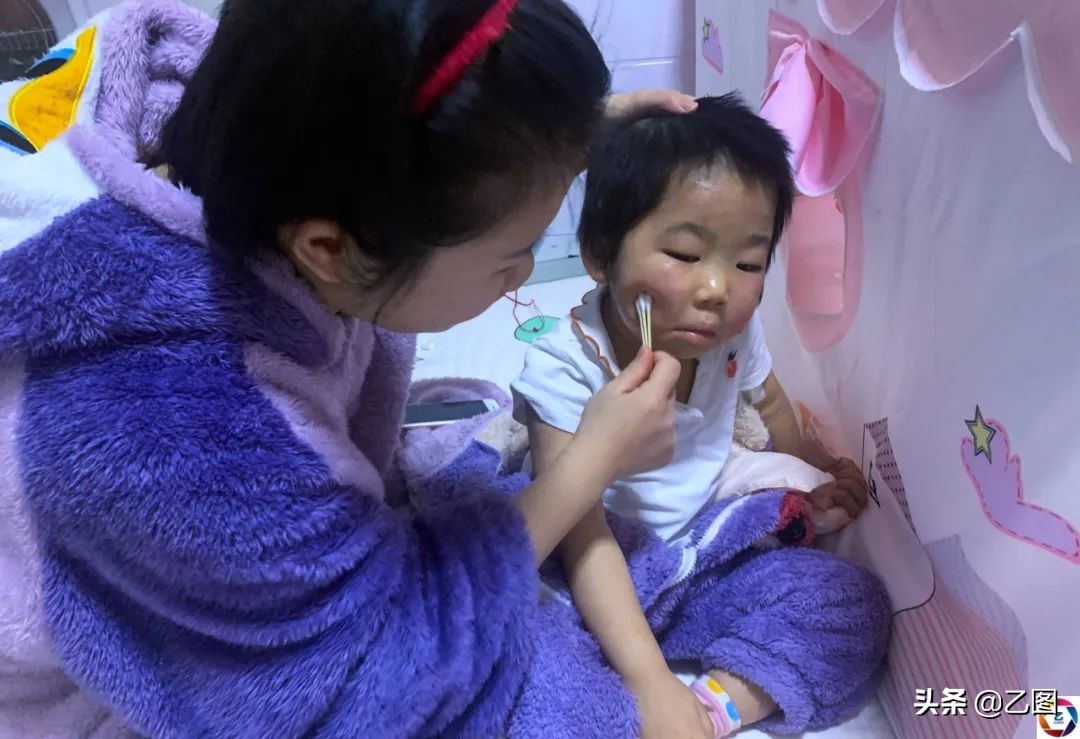 5岁女童高烧3天没其他症状,小孩一直高烧39到40度不退怎么办