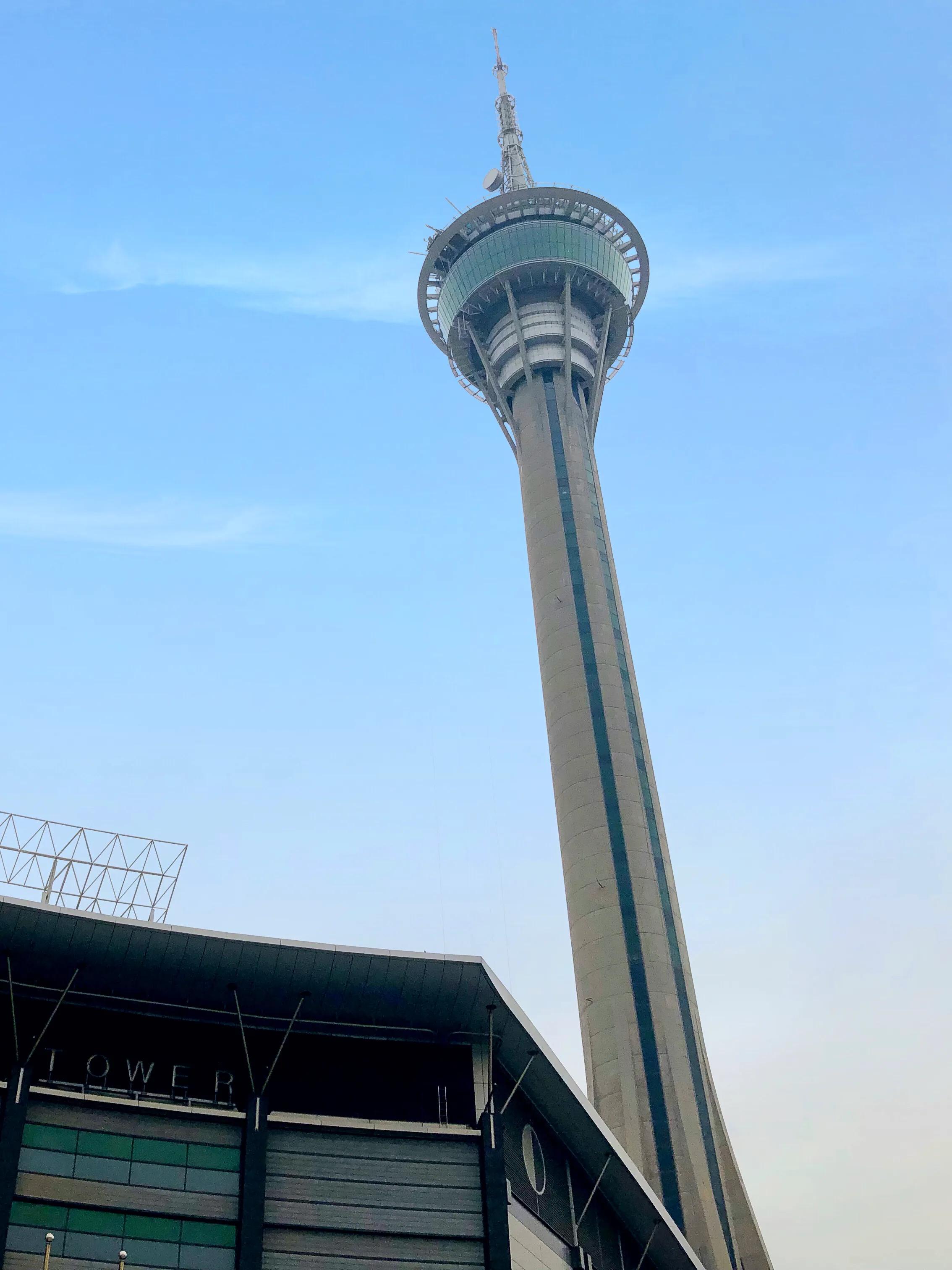 在澳门塔里面看蹦极,在澳门蹦极