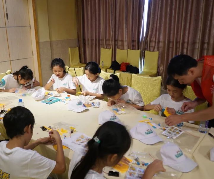 融媒小记者夏令营,融媒小记者栏目