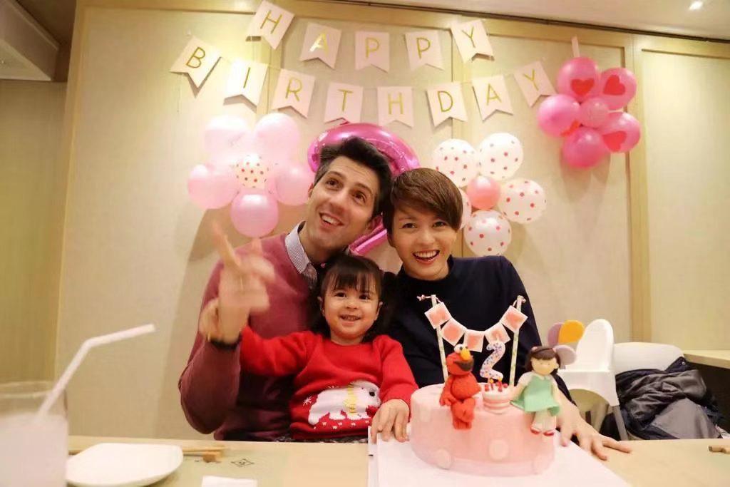 23年前背负“小三”骂名落入低谷，如今又成“赢家”？